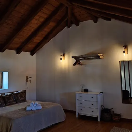 To Pefko - Mezzanines - Meyísti