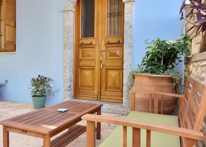 To Pefko - Mezzanines -