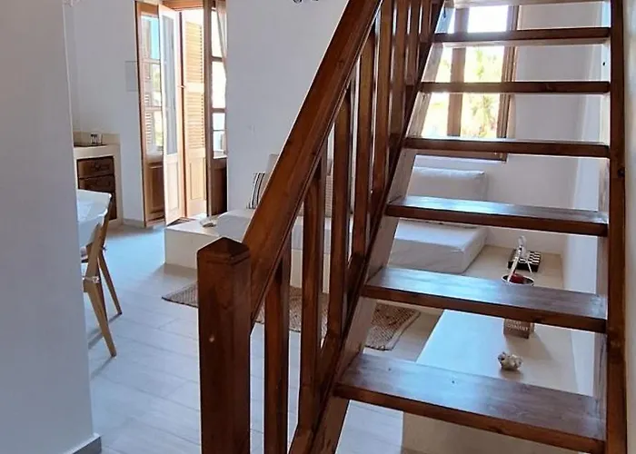 To Pefko - Mezzanines -