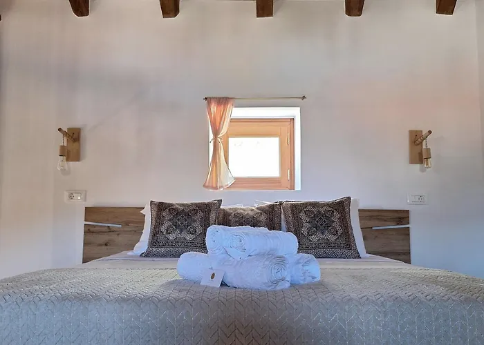 Apartman To Pefko - Mezzanines - *