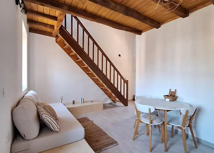 To Pefko - Mezzanines -