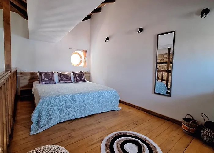 Apartman To Pefko - Mezzanines -