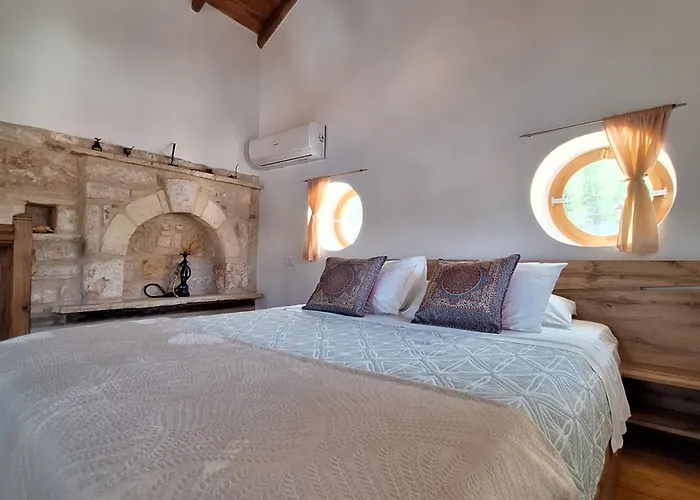 To Pefko - Mezzanines - * ماغيستي