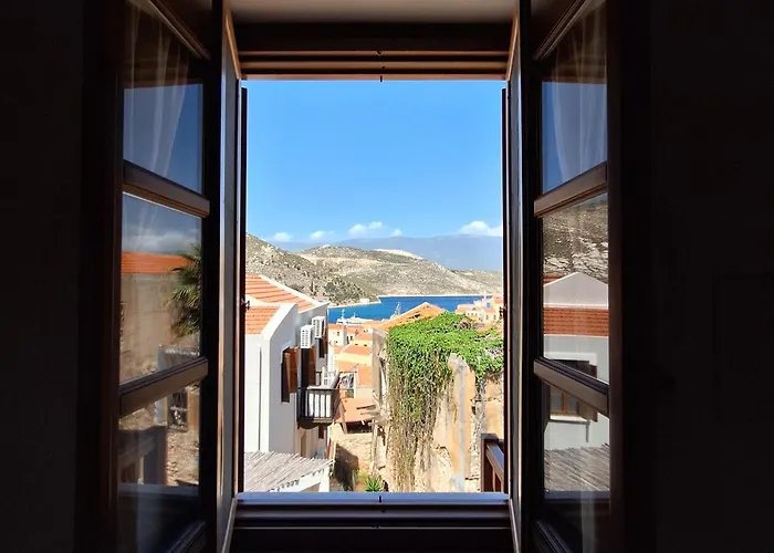 To Pefko - Mezzanines -