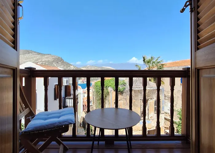 To Pefko - Mezzanines - * Mejíszti