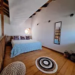 Lejlighed To Pefko - Mezzanines -