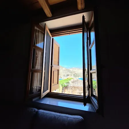 To Pefko - Mezzanines - Apartment Meyísti