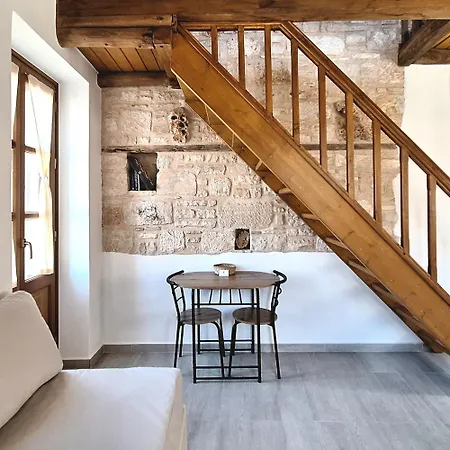 Apartment To Pefko - Mezzanines - *